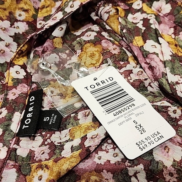 Torrid - Crinkle Chiffon Smocked Blouson Sleeve Blouse in Floral​​​​​​ - Picture 8 of 14